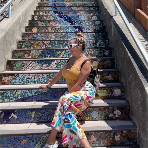 Meet your Posher, Monica - Picture 7 of 8